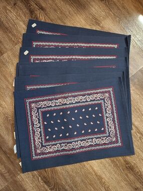 Navy Paisley Bandana Placemat Set - Navy with Red & White, Patriotic, Brand NEW